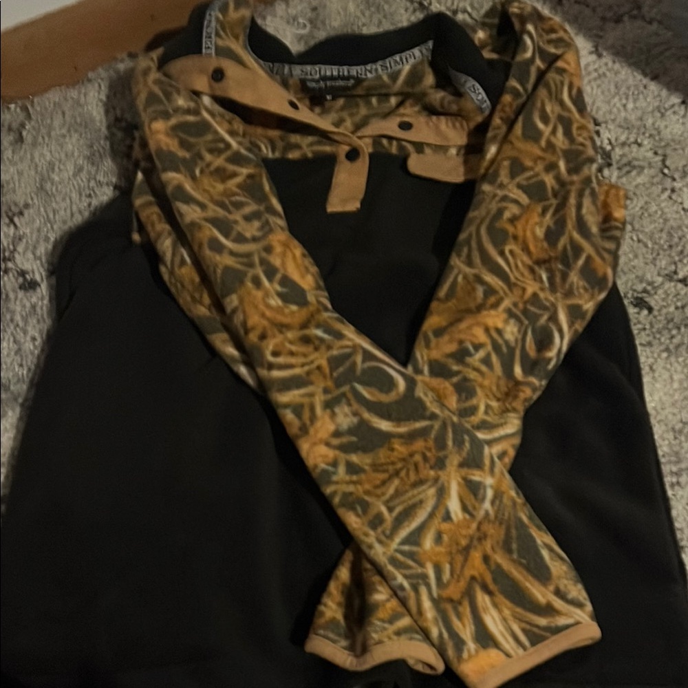 Southern Legends Camouflage Pullover
